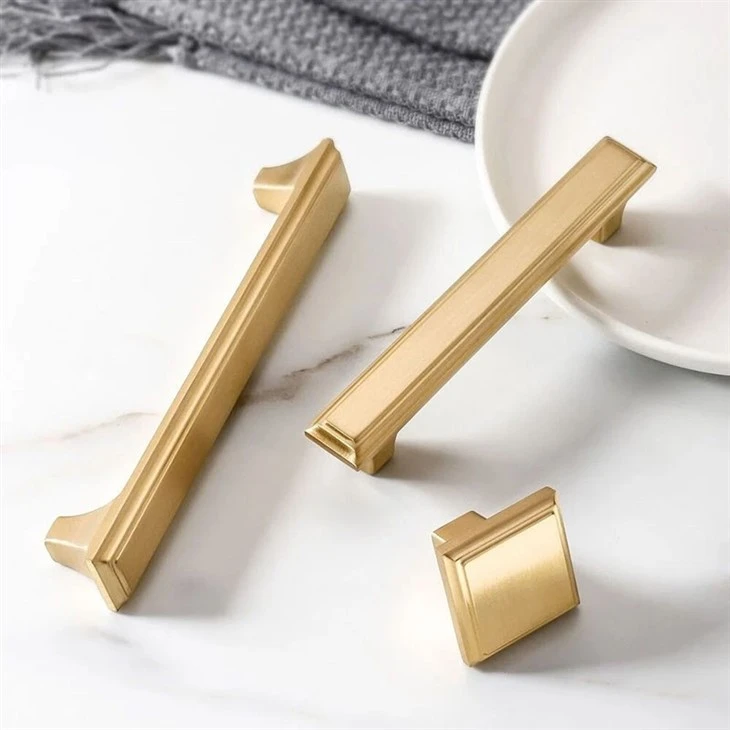 bronze kitchen cabinet knobs and pulls-04
